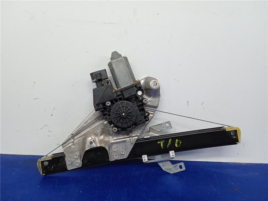 elevalunas electrico trasero derecho audi a6 avant (4b5) 2.4 (121kw)