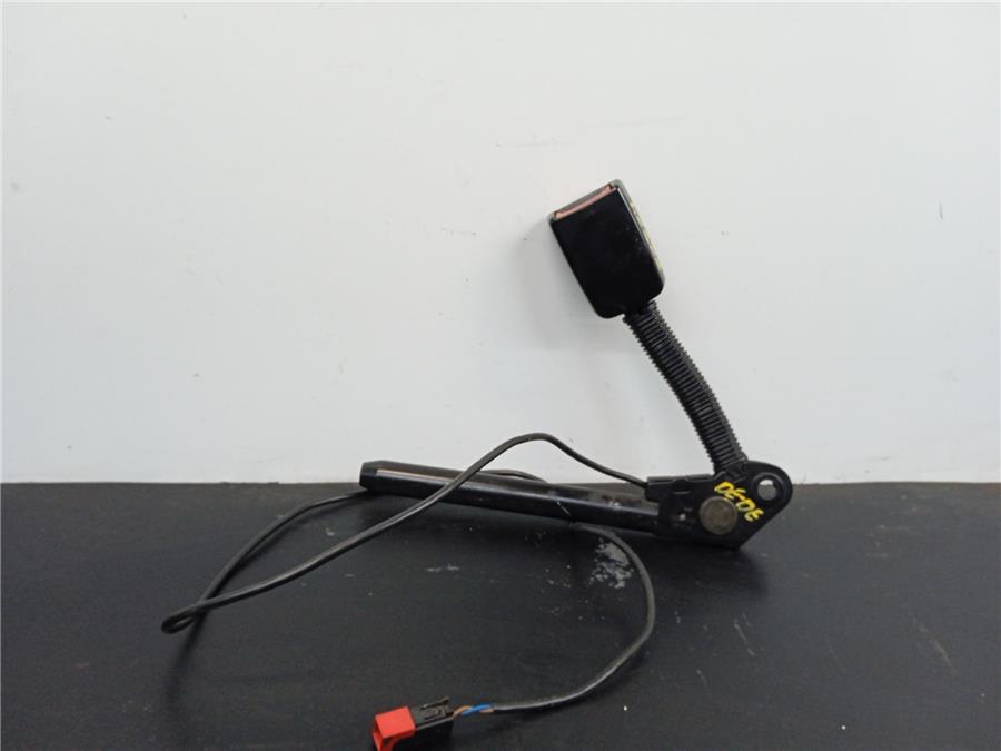 pretensor asiento delantero derecho ford focus berlina (cak) ambiente