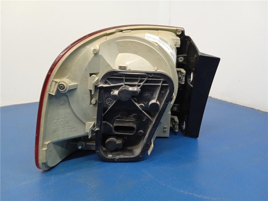 Piloto Trasero Derecho VOLKSWAGEN V6