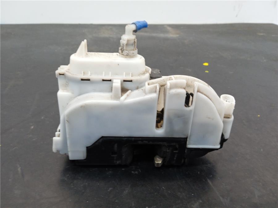 Cerradura Puerta Delantera Derecha