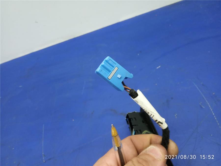 Botonera Puerta Delantera Derecha B