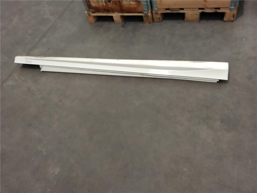 Estribo MERCEDES-BENZ CLASE C C 220