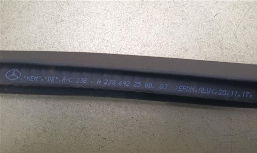 Goma Contorno Lateral Puerta Derecha