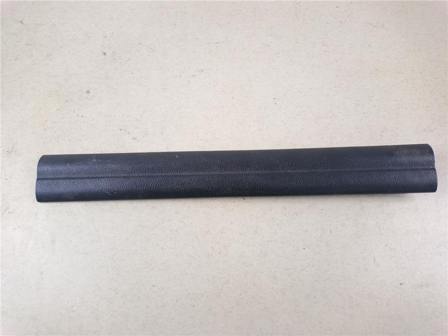 7221916 moldura puerta delantera derecha