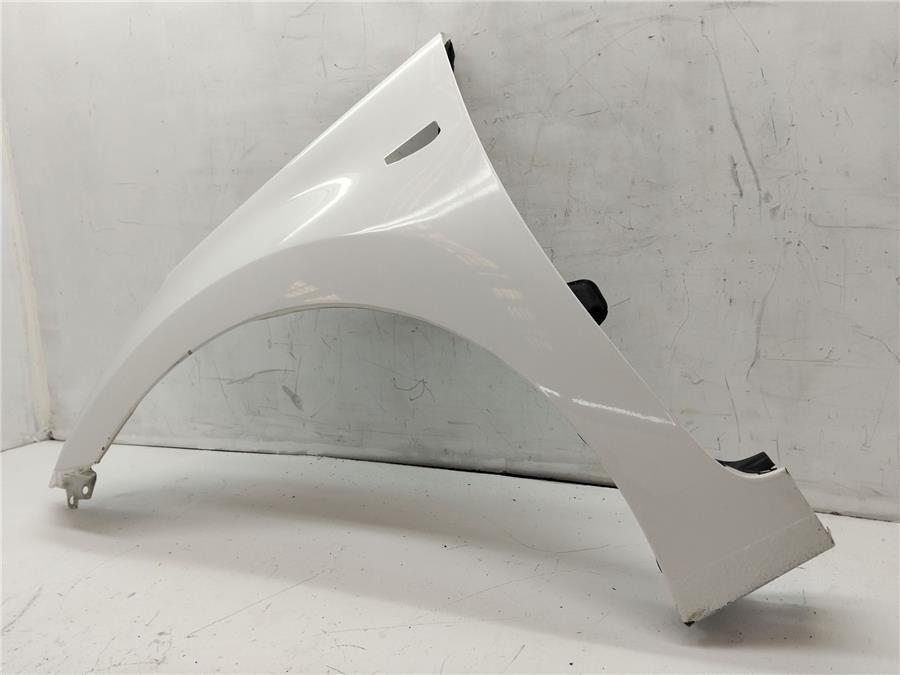 Aleta Delantera Izquierda HYUNDAI *