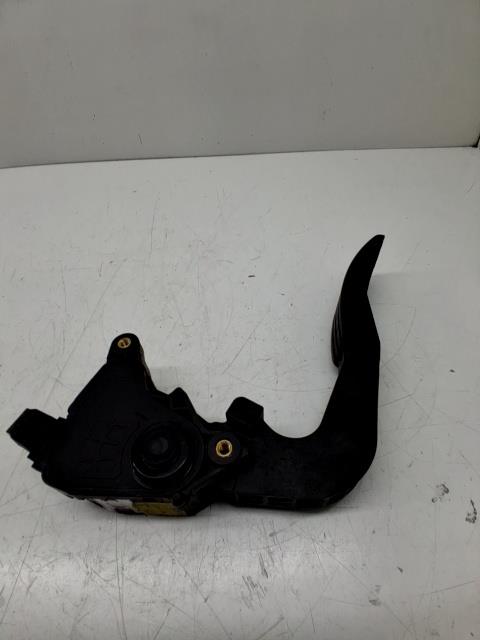 pedal acelerador dacia dokker *