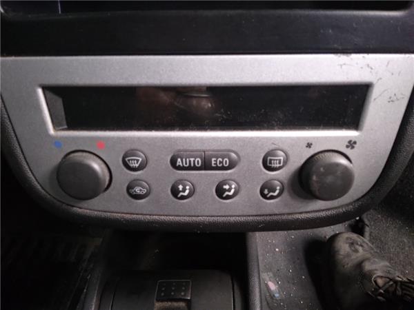 mandos climatizador opel corsa c 2003 12 blu