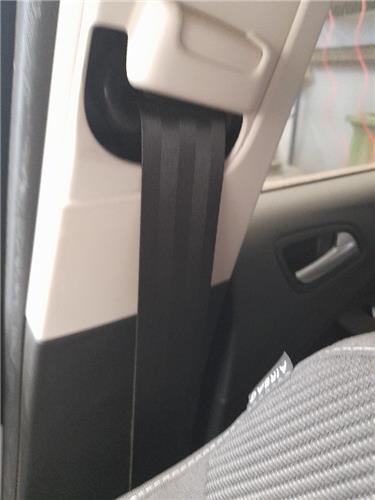 cinturon seguridad delantero derecho ford kug
