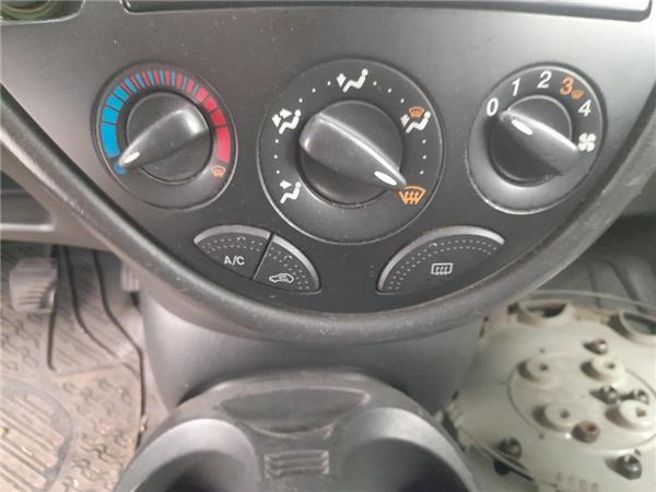mandos calefaccion / aire acondicionado ford focus sedán (dfw) 1.6 16v