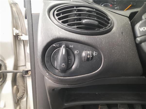 mando de luces ford focus sedan dfw 18 turbo