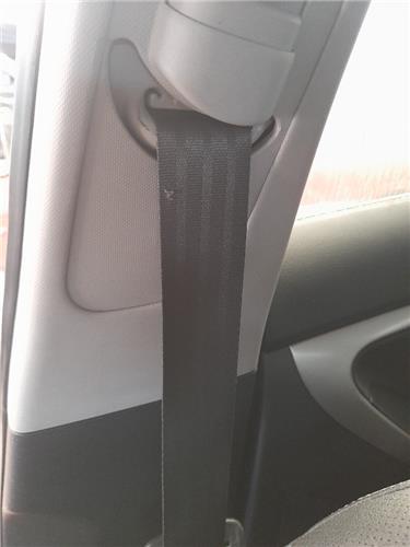 cinturon seguridad delantero derecho hyundai i30 gd 2012