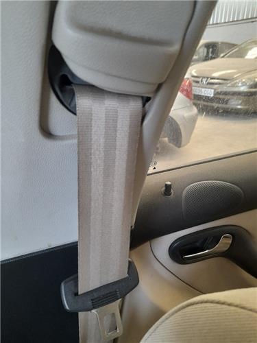 cinturon seguridad delantero derecho seat tol