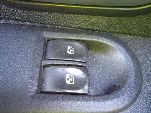 botonera puerta delantera izquierda renault clio iii (2005 >) 1.5 confort dynamique [1,5 ltr.   63 kw dci diesel cat]