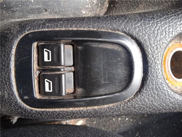 botonera puerta delantera izquierda peugeot 206 (1998 >) 1.4 xs [1,4 ltr.   55 kw]