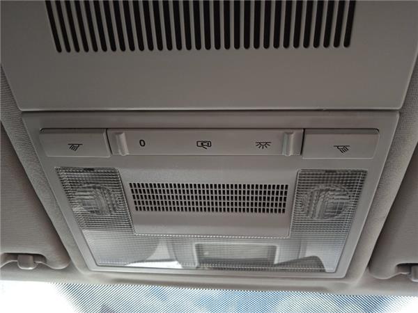 luz interior techo volkswagen polo iv (9n1)(11.2001 >) 1.4 match [1,4 ltr.   55 kw 16v]