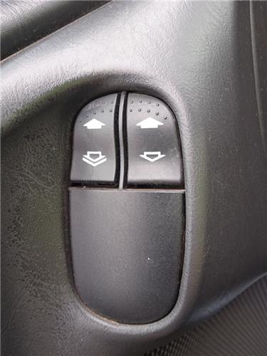 botonera puerta delantera izquierda ford focus berlina (cak)(1998 >) 1.8 ambiente [1,8 ltr.   74 kw tdci cat]