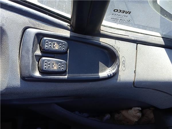 botonera puerta delantera izquierda iveco daily camión (2006 >) 2.3 cabina doble 35 c... batalla 3450 [2,3 ltr.   71 kw diesel]