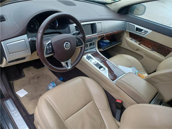 juego asientos jaguar xf (2008 >) 3.0 v6 diesel luxury [3,0 ltr.   177 kw v6 diesel cat]