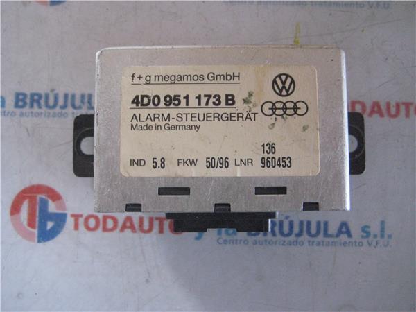 Varios Audi A8 2.8