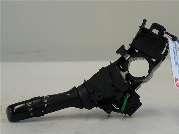 mando de luces toyota yaris ksp9scp9nlp9 0820