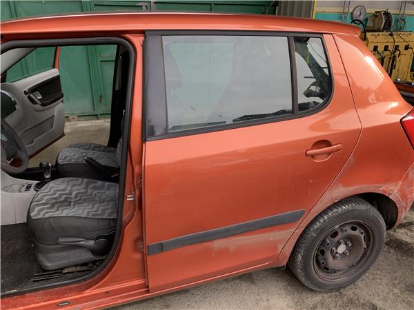 puerta trasera izquierda skoda fabia 5j2 2007