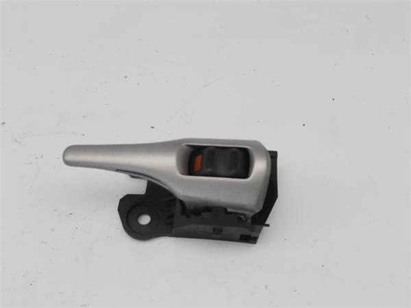 manilla interior puerta trasera derecha toyot