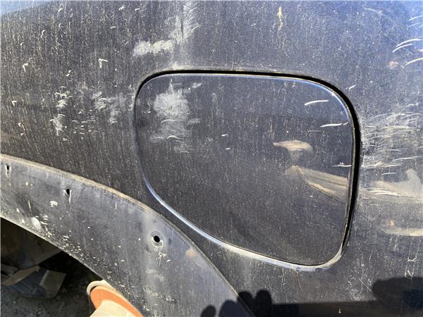 tapa exterior combustible toyota land cruiser