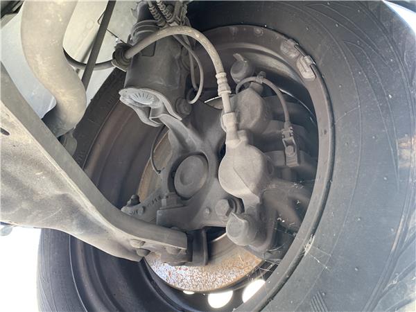 mangueta delantera derecha mercedes benz vito