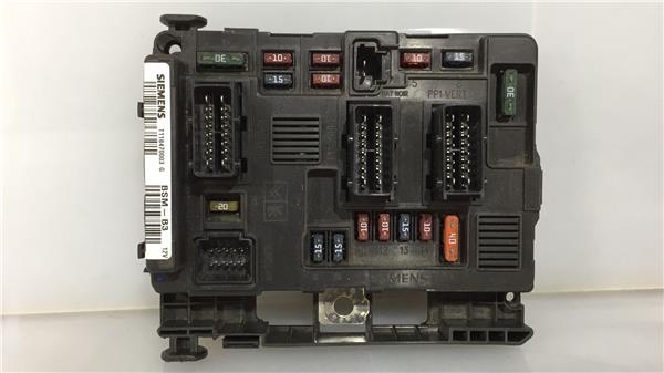 caja fusibles/rele citroen berlingo (2002 >) 2.0 hdi collection combi [2,0 ltr.   66 kw hdi cat (rhy / dw10td)]