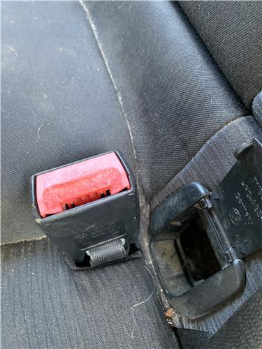 anclaje cinturon trasero izquierdo bmw serie