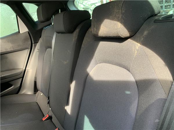 6f0885375c asientos traseros