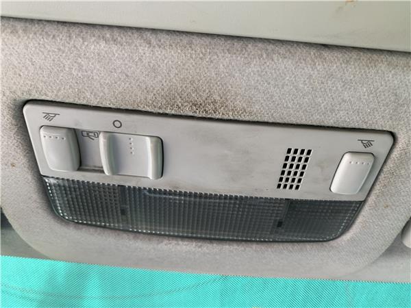 luz delantero central techo skoda fabia 5j2 2