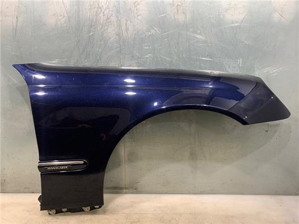 aleta delantera derecha mercedes benz clase c