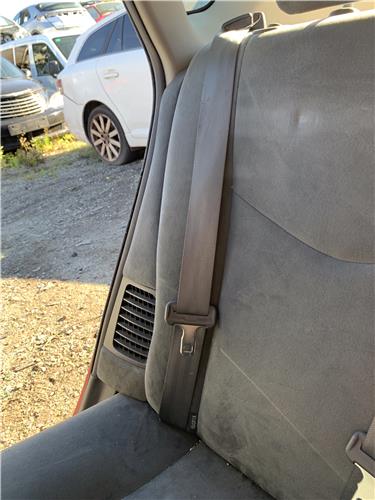 cinturon seguridad trasero derecho toyota pri