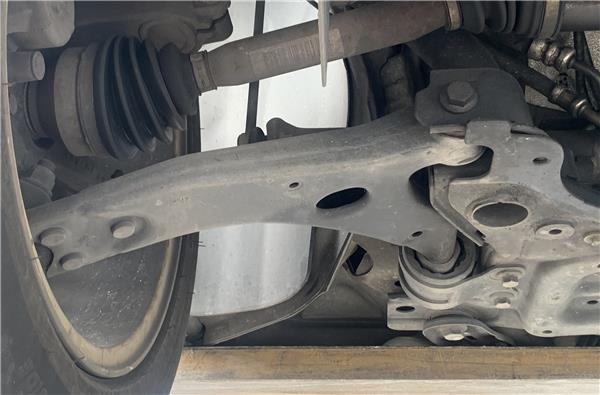 brazo suspension delantero derecho ford focus