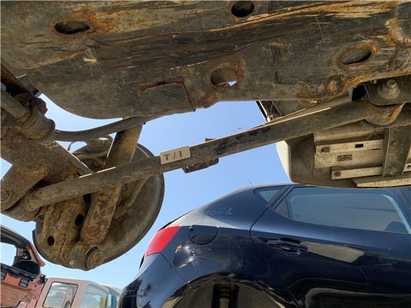 brazo suspension trasero izquierdo toyota lan