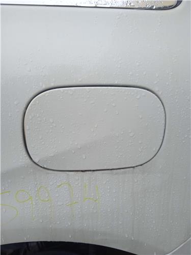 tapa exterior combustible mercedes benz clase