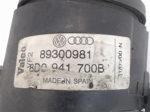Faro Antiniebla Derecho Audi A4