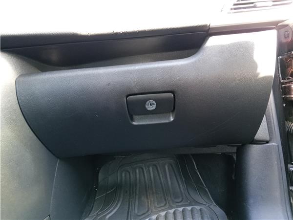 guantera salpicadero peugeot 207 sw 2007 16
