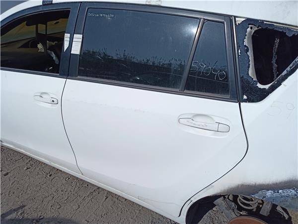 puerta trasera izquierda toyota verso aur2zgr