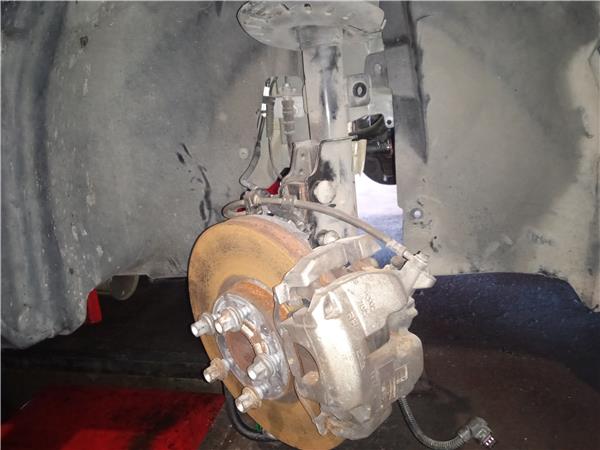 pase rueda delantero derecho peugeot 3008 072