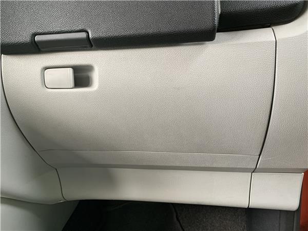 guantera salpicadero skoda fabia 5j2 2007 14