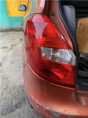 piloto trasero izquierdo skoda fabia 5j2 2007