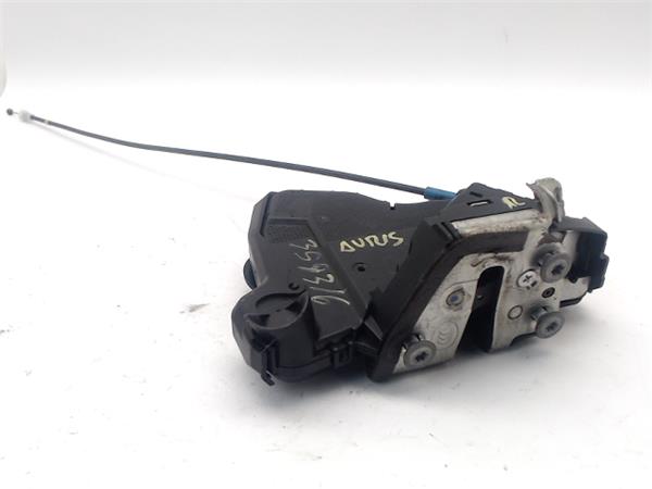 cerradura puerta delantera derecha toyota aur