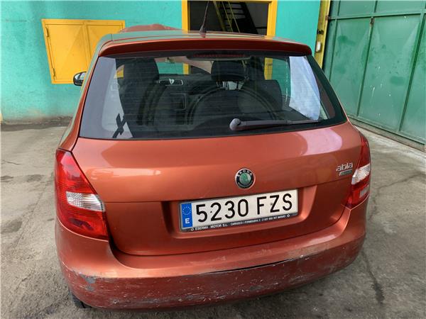 porton trasero skoda fabia 5j2 2007 14 tdi