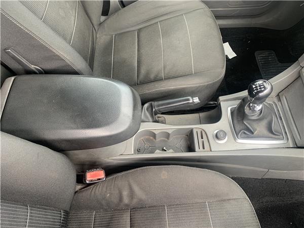 consola ford focus ii da 20 tdci