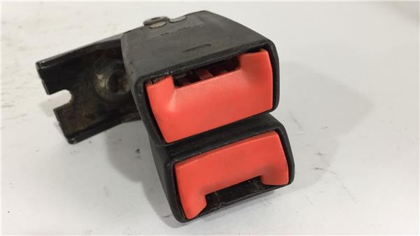 anclaje cinturon trasero central ford fiesta vi 1.6 tdci