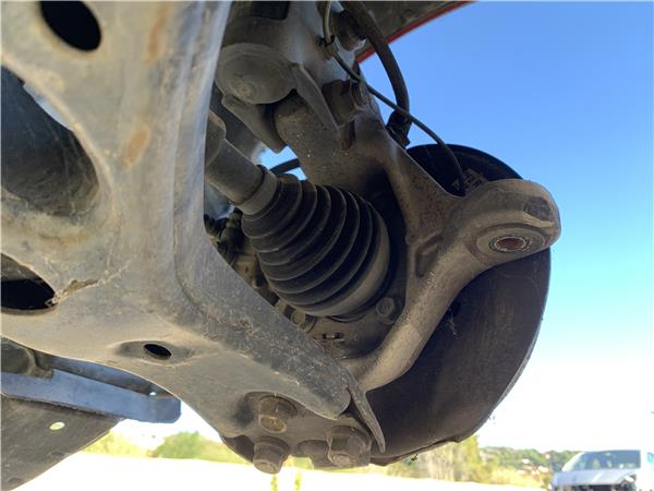 mangueta delantera derecha toyota prius zvw30