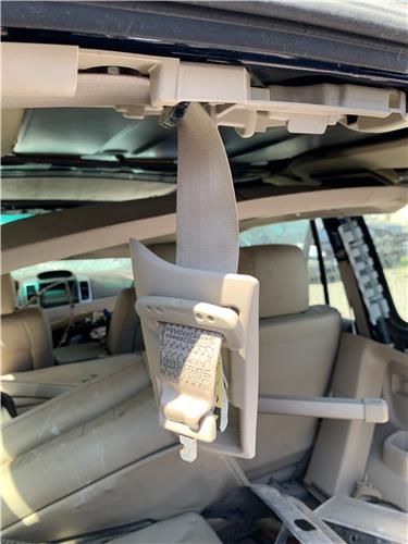 cinturon seguridad trasero central toyota lan