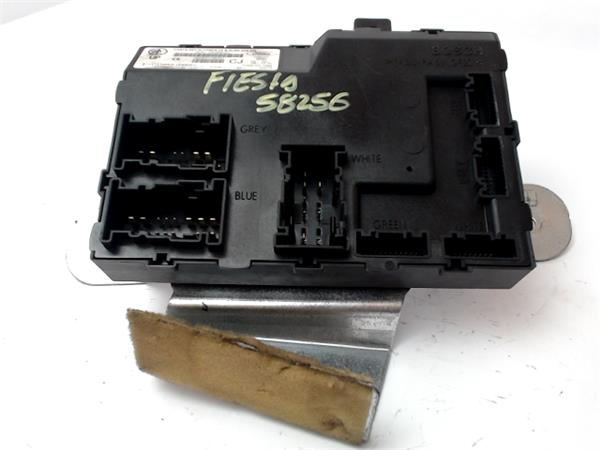 Caja Fusibles/Rele Ford FIESTA VI